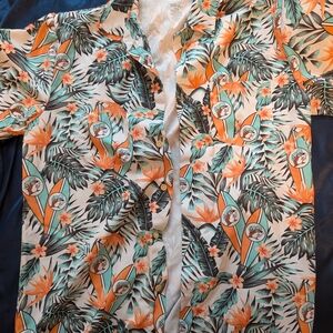 Buc-ee's Tropical Print Shirt with Orange and Green